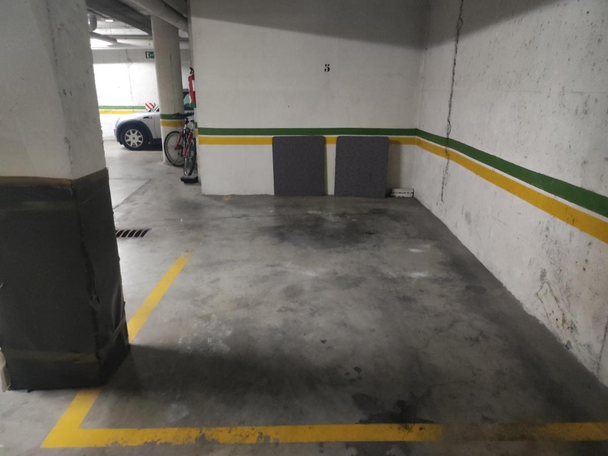 Apartamento San Luis. Plaza De Parking Gratis!!! Sevilha Exterior foto
